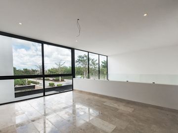 Casa en Merida Zona Country en venta, en privada con amenidades.