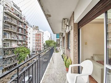 Departamento 4 amb con dependencia en Villa Crespo