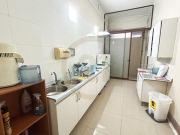 SE VENDE LOCAL/OFICINA PLENO CENTRO DE CONCEPCIÓN