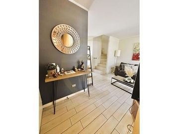 VENTA DE CASA TOWNHOUSE EN PEÑALOLÉN
