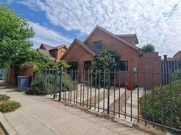 VENTA ACOGEDORA CASA LAS BRISAS NORTE - CHICUREO