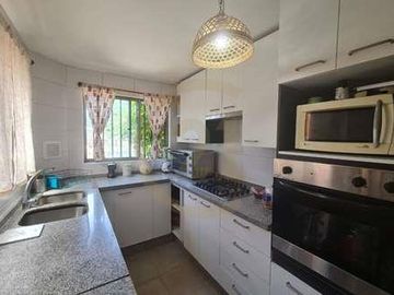 VENTA ACOGEDORA CASA LAS BRISAS NORTE - CHICUREO