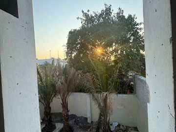 Casa en venta para remodelar en la calle 50, en el centro de Mérida Yucatán.