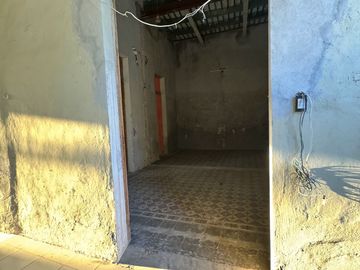 Casa en venta para remodelar en la calle 50, en el centro de Mérida Yucatán.