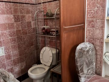 Casa en venta para remodelar en la calle 50, en el centro de Mérida Yucatán.
