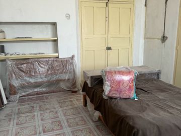 Casa en venta para remodelar en la calle 50, en el centro de Mérida Yucatán.