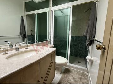 TOWNHOUSE ATRAS DEL HOSPITAL ANGENLES DE INTERLOMAS