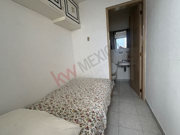 TOWNHOUSE ATRAS DEL HOSPITAL ANGENLES DE INTERLOMAS