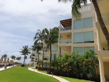 PH DE 3 RECAMARAS BEACH FRONT EN PLAYA DEL CARMEN