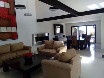 Casa moderna en venta
