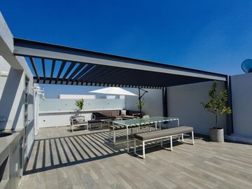 Hermosa casa de 3 niveles de oportunidad en venta Solares