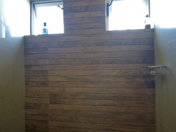 Hermosa casa de 3 niveles de oportunidad en venta Solares