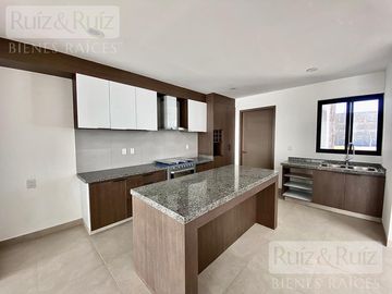 CASA NUEVA EN VENTA EN ZONA ESTE, FRACC. MAYORAZGO RESIDENCIAL.