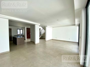 CASA NUEVA EN VENTA EN ZONA ESTE, FRACC. MAYORAZGO RESIDENCIAL.