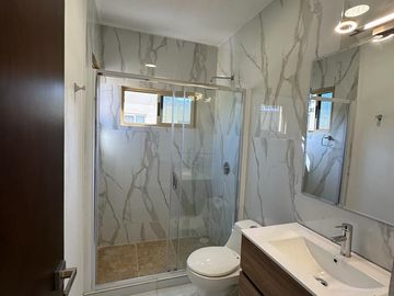 Hermosa Casa en Venta Amueblada en  Alegranza 4h/4.5b Playa del Carmen  P4176