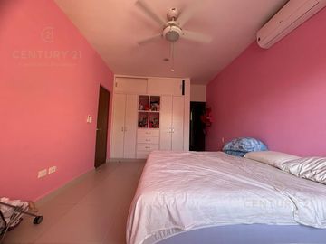 Hermosa Casa en Venta Amueblada en  Alegranza 4h/4.5b Playa del Carmen  P4176