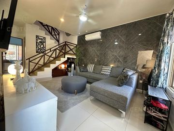 Hermosa Casa en Venta Amueblada en  Alegranza 4h/4.5b Playa del Carmen  P4176