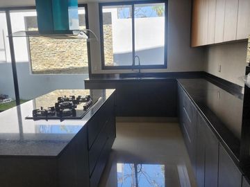Casa en Venta  Vistas Altozano Fraccionamiento Águilas
