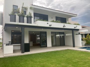 CASA EN CLUB DE GOLF