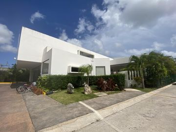 Casa en Pre Venta en Cancun Residencial Aqua