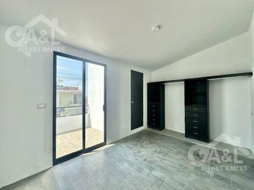 Casa en  Venta con Recámara en Planta Baja junto al  Fraccionamiento La Pradera