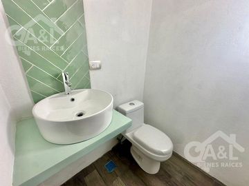 Casa en  Venta con Recámara en Planta Baja junto al  Fraccionamiento La Pradera