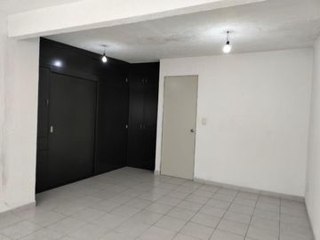 VENTA DE CASA EN FRACCIONAMIENTO HACIENDA DEL VALLE EN TOLUCA