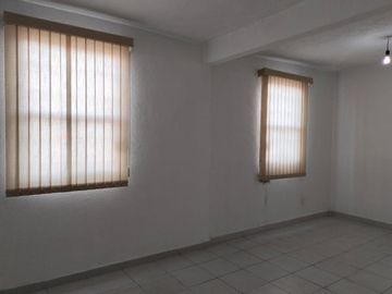 VENTA DE CASA EN FRACCIONAMIENTO HACIENDA DEL VALLE EN TOLUCA