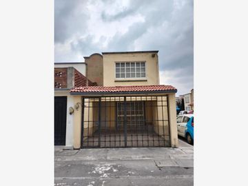 VENTA DE CASA EN FRACCIONAMIENTO HACIENDA DEL VALLE EN TOLUCA