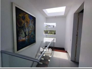 PRECIOSA CASA DE PLAYA EN VENTA CON VISTA AL MAR, 2DA FILA, PLAYA DEL GOLF