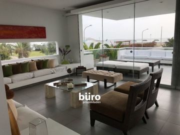 PRECIOSA CASA DE PLAYA EN VENTA CON VISTA AL MAR, 2DA FILA, PLAYA DEL GOLF