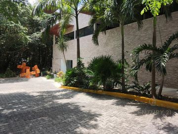 Hermoso departamento 1 recamara a pasitos del MAR Playa del Carmen P3348