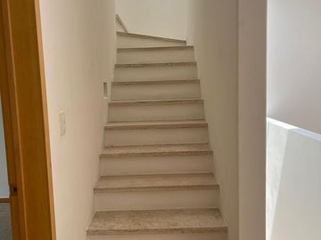 VENTA DE CASA EN RESIDENCIAL BOSQUE DE SAUCES EN METEPEC