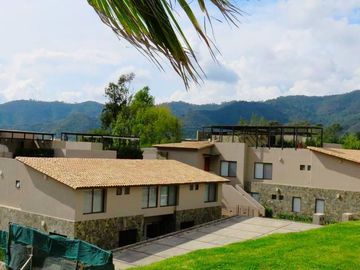 Venta de Departamento Nuevo en Puerta del Lago Valle de Bravo