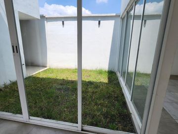 Casa en condominio en venta, San Mateo Atenco, Toluca, Edo. de México.