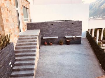 CASA EN VENTA LA TOSCANA CARRETERA NACIONAL