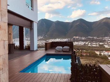 CASA EN VENTA LA TOSCANA CARRETERA NACIONAL