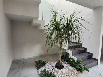 Casa en Venta en Cañadas del Bosque Tres Marías