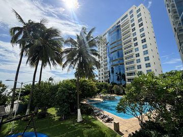 Espectacular PENTHOUSE en VENTA de 2 niveles, vista al mar, 3 recamaras, sala de TV y terraza