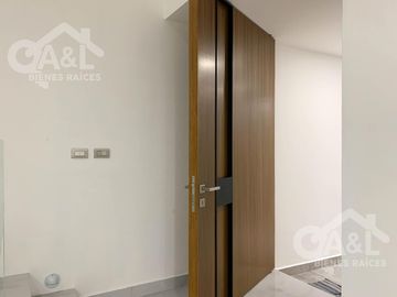 Casa Moderna en Venta Fraccionamiento Cumbres