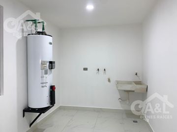 Casa Moderna en Venta Fraccionamiento Cumbres