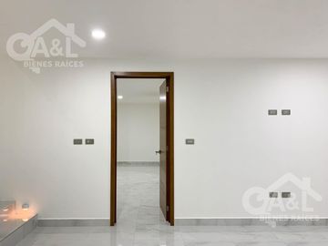 Casa Moderna en Venta Fraccionamiento Cumbres
