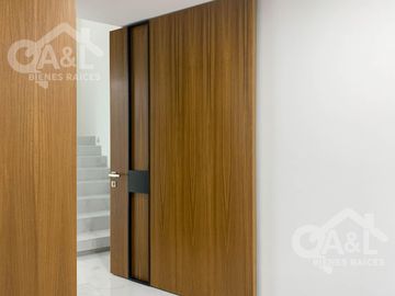 Casa Moderna en Venta Fraccionamiento Cumbres