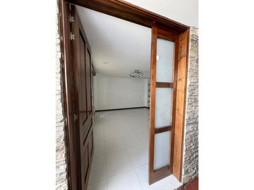 VENDO CASA CONJUNTO CERRADO SECTOR BELMONTE PEREIRA