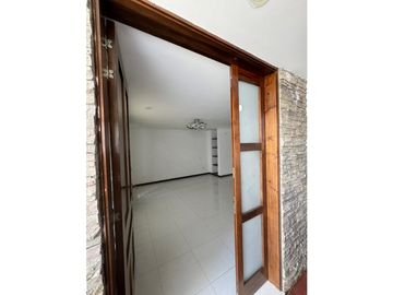 VENDO CASA CONJUNTO CERRADO SECTOR BELMONTE PEREIRA