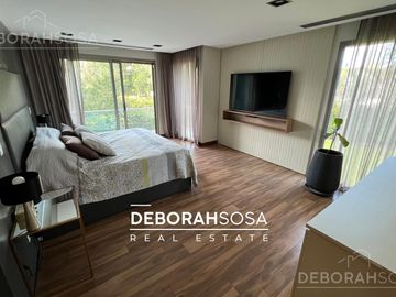 Casa en Venta 8 Amb con Pileta Barrio Septiembre Escobar Zona Norte
