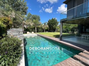 Casa en Venta 8 Amb con Pileta Barrio Septiembre Escobar Zona Norte