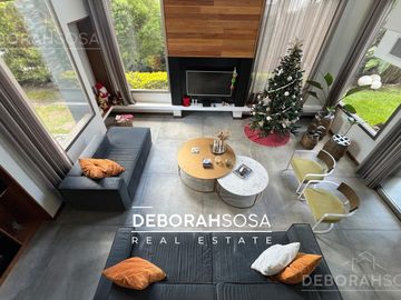 Casa en Venta 8 Amb con Pileta Barrio Septiembre Escobar Zona Norte