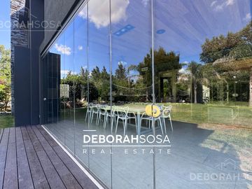 Casa en Venta 8 Amb con Pileta Barrio Septiembre Escobar Zona Norte