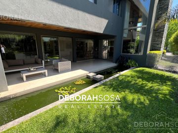 Casa en Venta 8 Amb con Pileta Barrio Septiembre Escobar Zona Norte